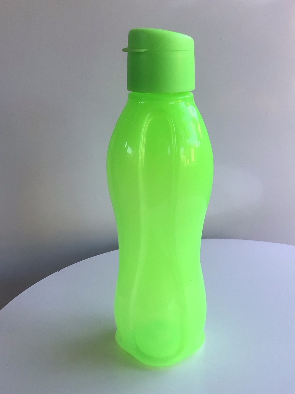 Tupperware lime neon green water bottle